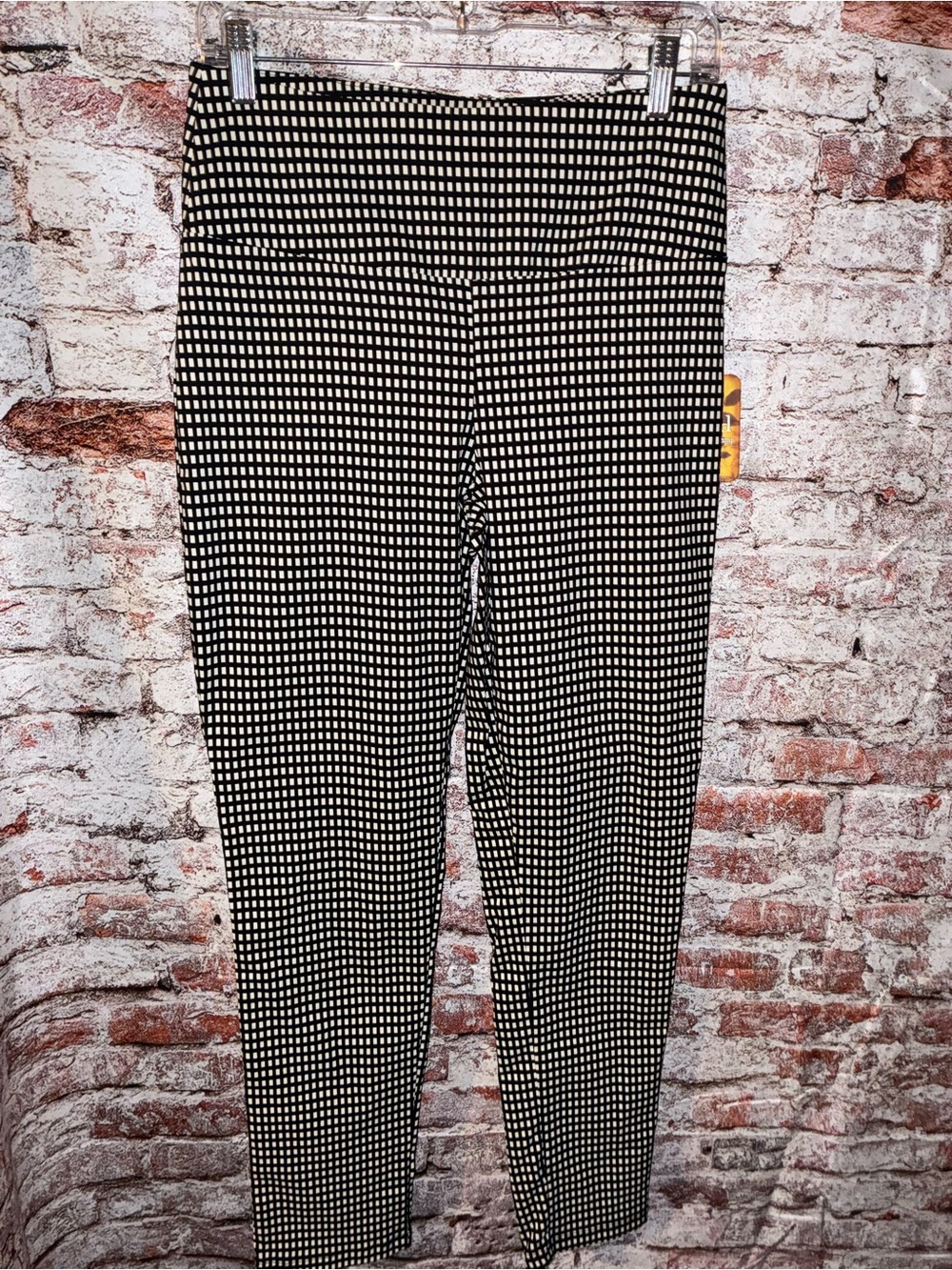 Women’s Hybrid & company Black and White Grid Leggings